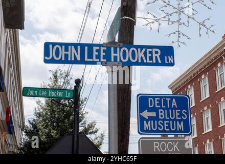 Street corner with rock and blues related signs, Clarksdale, Mississippi, USA` Stock Photo